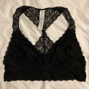Forever 21 ~ Very Pretty~ Black Lace Bralette Size Medium NWOT